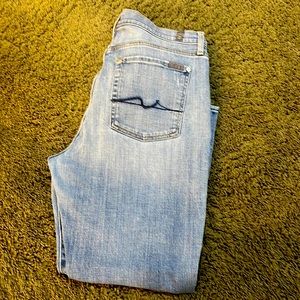 7 for All Mankind Josefina boyfriend jeans size 32.